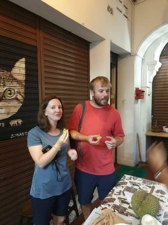 Guest house Cocoa Mews Cafe And 2*