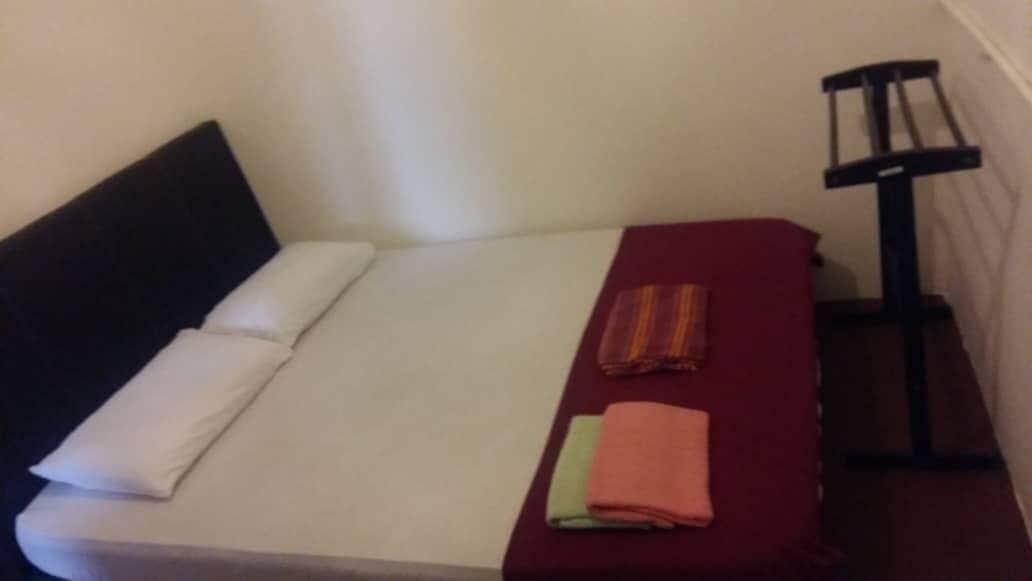 Cocoa Mews Cafe And Guest house 2*